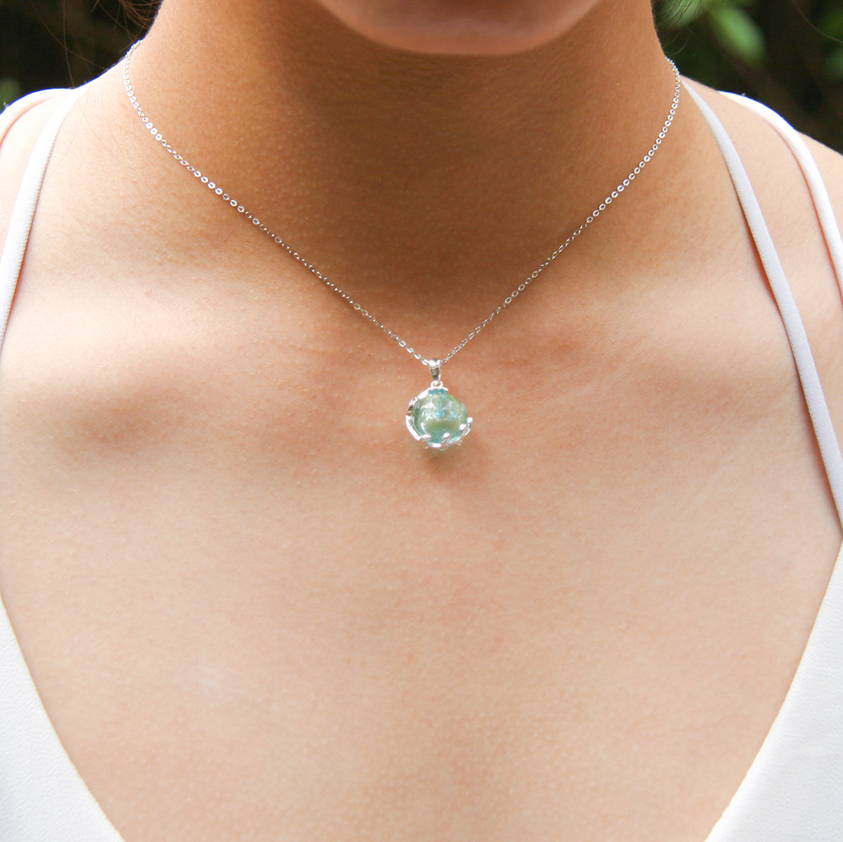 Aroma Diffuser Necklace Gift Box – Light Blue